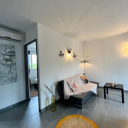 Maison Charmante A + Piscine * 기소나키아