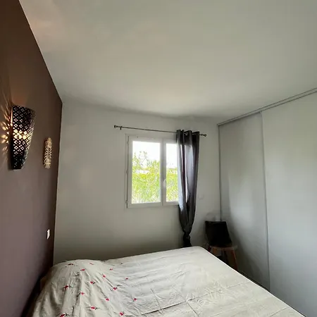 Vakantiehuis Maison Charmante A + Piscine *